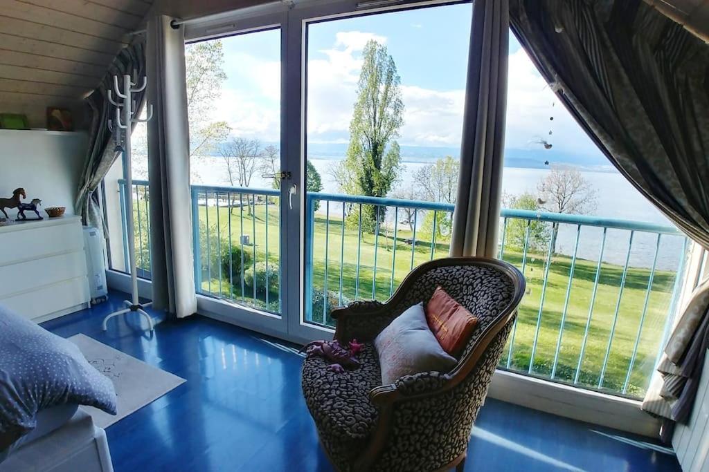 Lakefront. Appartement Pieds Dans L'Eau. View And Direct Access To The Lake. Anthy-sur-Leman Экстерьер фото