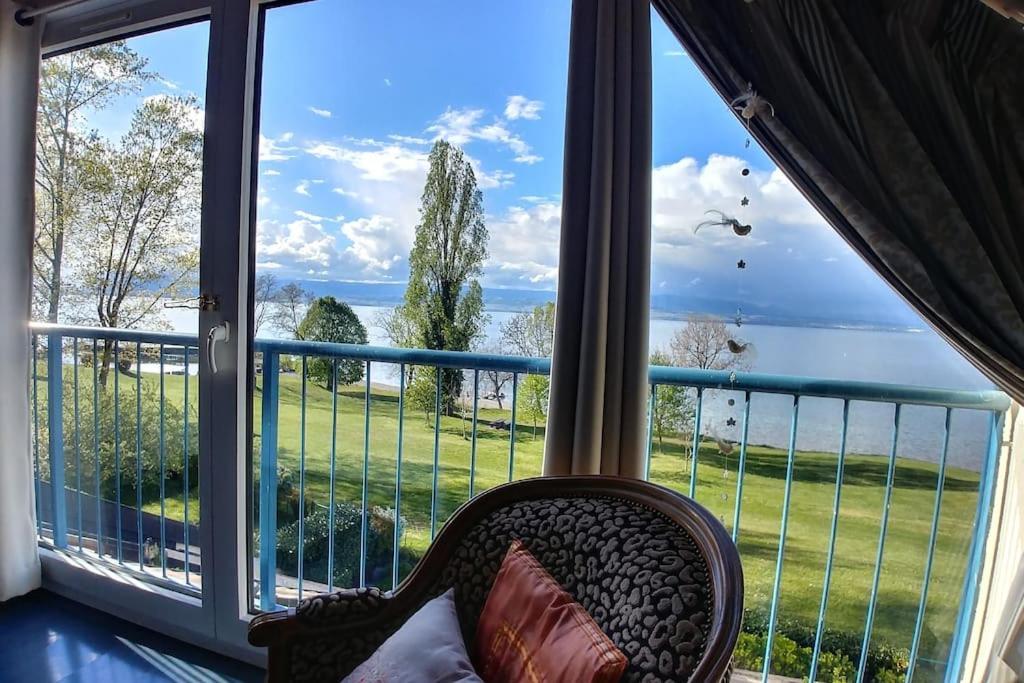 Lakefront. Appartement Pieds Dans L'Eau. View And Direct Access To The Lake. Anthy-sur-Leman Экстерьер фото
